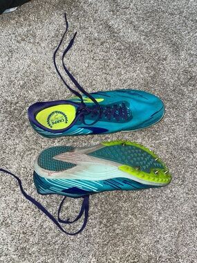 Brooks Mach 18 - women’s size 7 -Teal & Lime Track Spikes